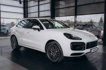 Porsche Cayenne Base