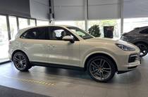 Porsche Cayenne Base