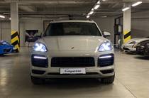 Porsche Cayenne Base