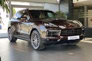 Porsche Cayenne Base