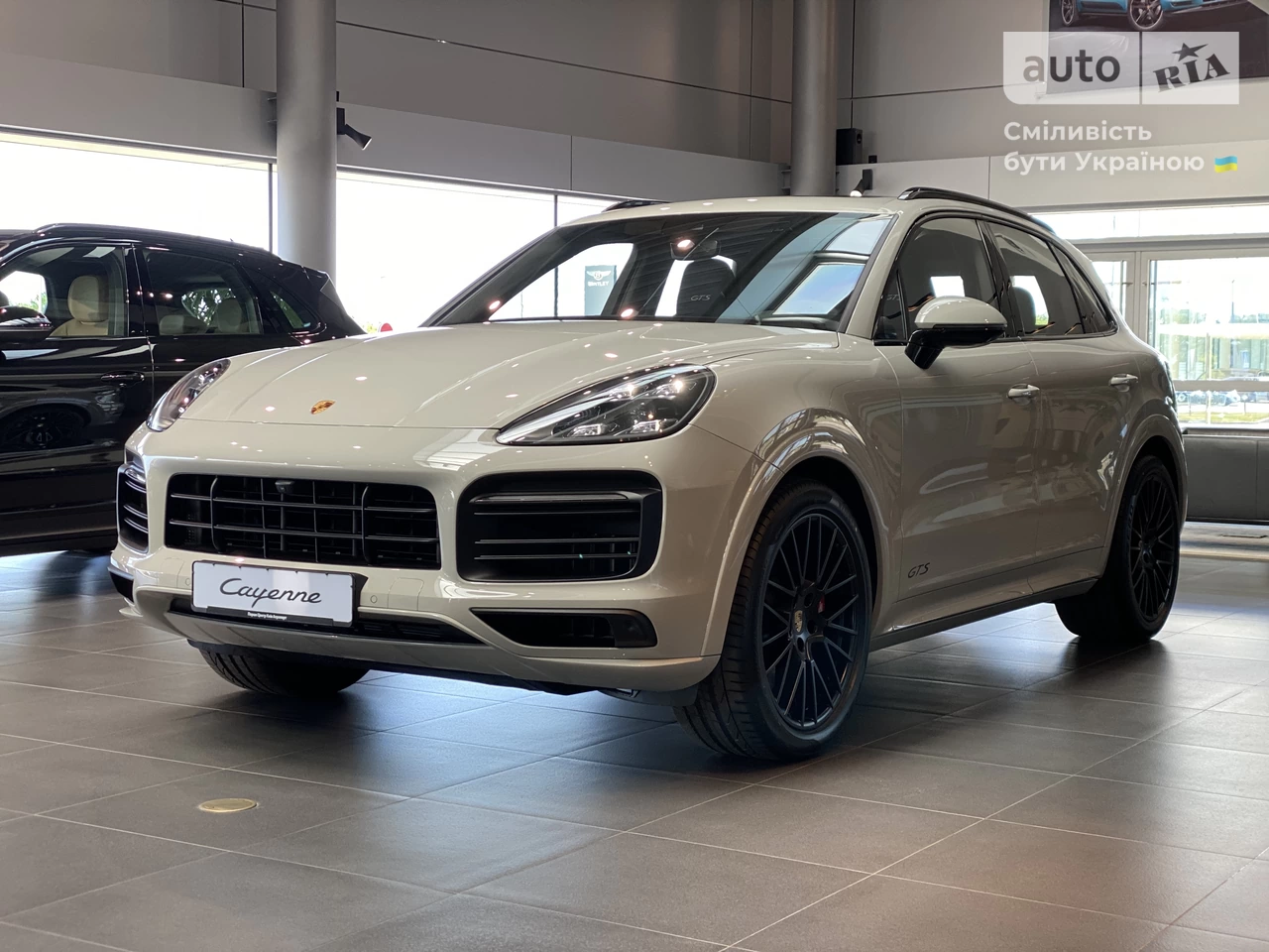 Porsche Cayenne Base