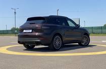 Porsche Cayenne Base