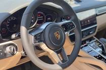 Porsche Cayenne Base