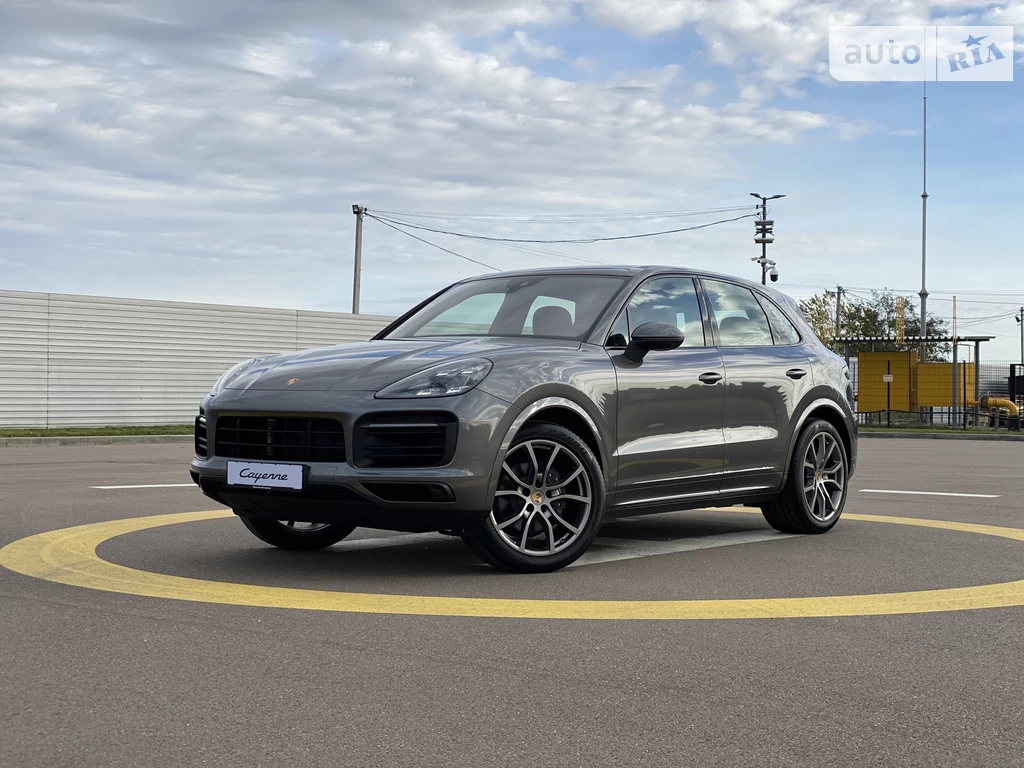 Porsche Cayenne Base