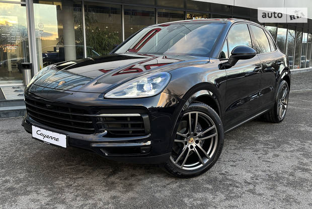 Porsche Cayenne Base