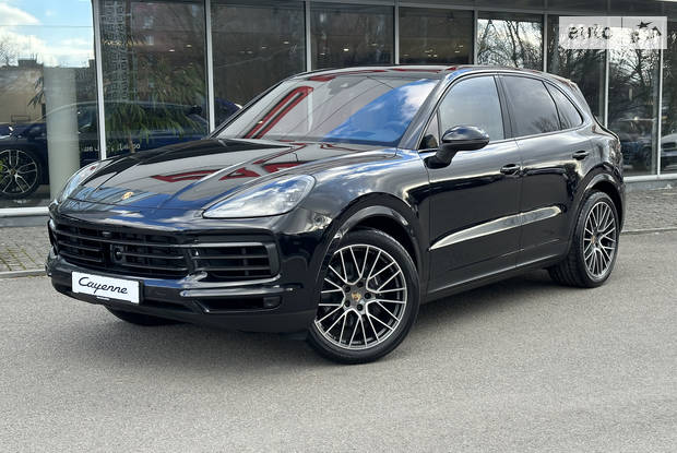 Porsche Cayenne Base