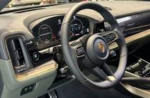 Porsche Cayenne Base