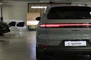 Porsche Cayenne Base
