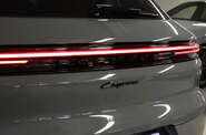 Porsche Cayenne Base