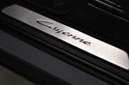 Porsche Cayenne Base
