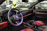 Porsche Cayenne Base