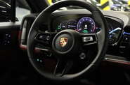 Porsche Cayenne Base
