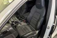 Porsche Cayenne Base