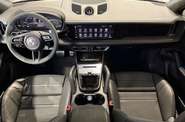Porsche Cayenne Base