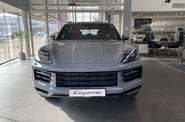 Porsche Cayenne Base
