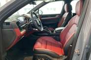 Porsche Cayenne Base