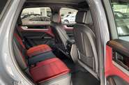 Porsche Cayenne Base