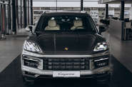 Porsche Cayenne Base