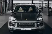 Porsche Cayenne Base