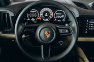 Porsche Cayenne Base