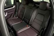 Porsche Cayenne Base