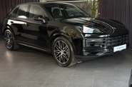Porsche Cayenne Base