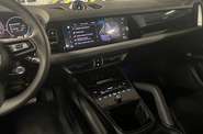 Porsche Cayenne Base