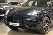 Porsche Cayenne Base