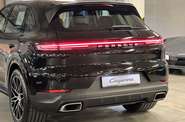 Porsche Cayenne Base