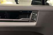 Porsche Cayenne Base