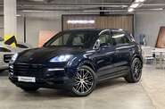 Porsche Cayenne Base