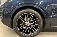 Porsche Cayenne Base