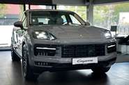Porsche Cayenne Base