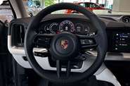 Porsche Cayenne Base