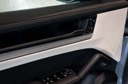 Porsche Cayenne Base