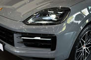 Porsche Cayenne Base