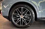 Porsche Cayenne Base