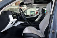 Porsche Cayenne Base