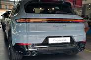 Porsche Cayenne Base