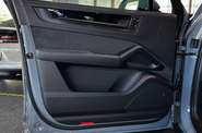 Porsche Cayenne Base