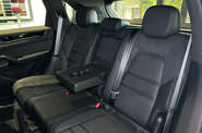 Porsche Cayenne Base