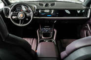 Porsche Cayenne Base