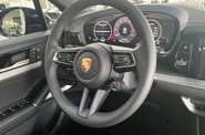 Porsche Cayenne Base