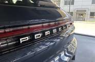 Porsche Cayenne Base