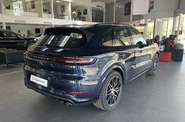 Porsche Cayenne Base