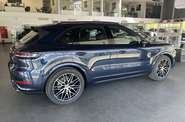 Porsche Cayenne Base