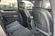 Porsche Cayenne Base
