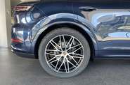 Porsche Cayenne Base