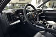 Porsche Cayenne Base
