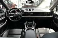 Porsche Cayenne Base